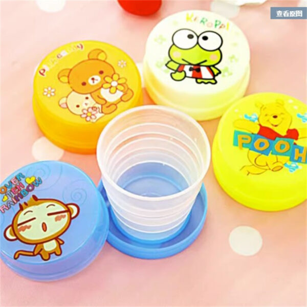 (nw000211) portableplastic magic glass for kids - water drinking mug for traveling, & school (random color)