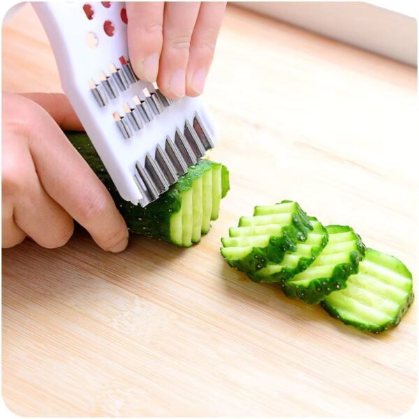 multifunctional fruit vegetables peeler grater shredder cutter - pack of 3 (random color) - Image 9