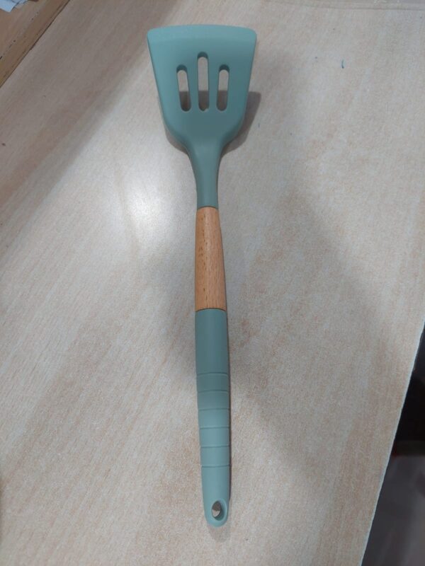 silicone serving skimmer spatula with wooden handle for cooking - Image 2
