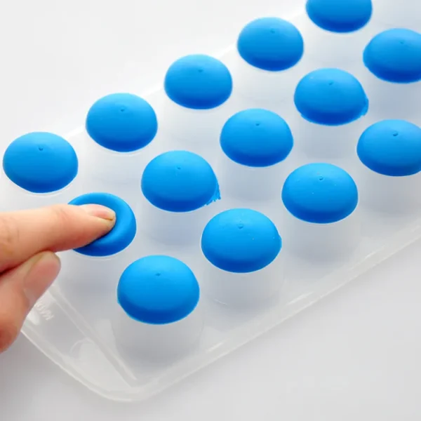 popup ice cube tray silicone mould jelly shots/chocolate (random color) - Image 3