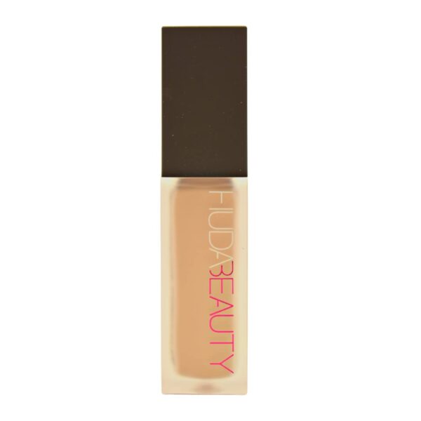 huda beauty makeup foundationc waterproof, super long wear 24hr - Image 3