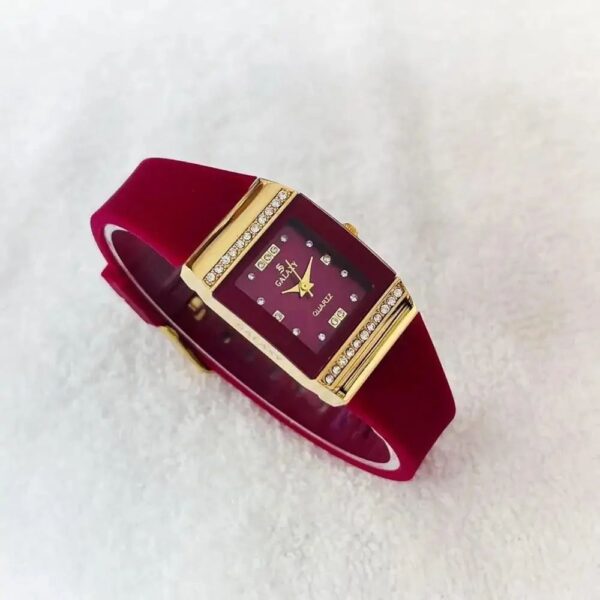 new style ladies rubber strap watch (random color) (without box ) - Image 4
