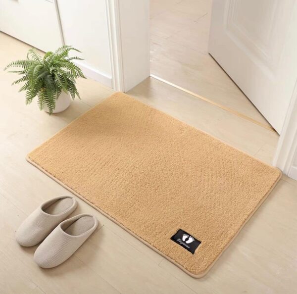 soft super absorbent bathroom/ door mat non-slip 40x60cm (random color) - Image 3