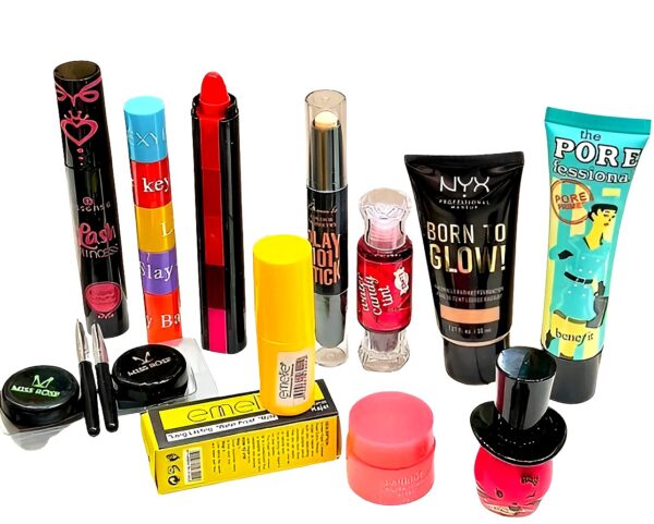 11 in 1 makeup deal  for women