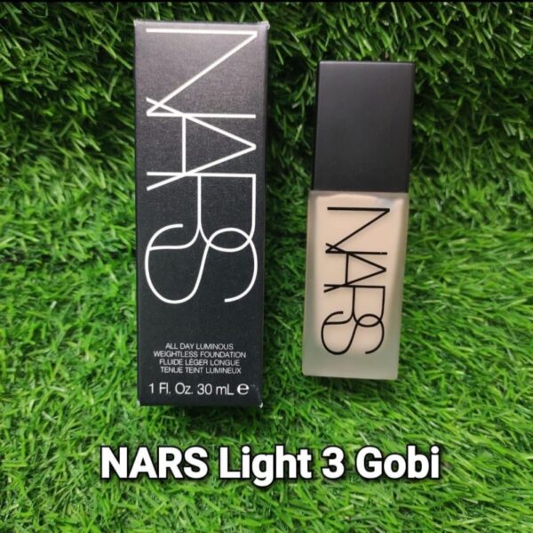 nars all day luminous weightless foundation – light 3 gopi