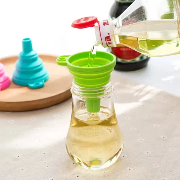 silicone oil funnel, kitchen liquid oil dispensing tool (random color)
