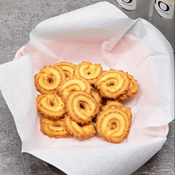 non stick baking paper roll for kitchen baking, cooking 30x500cm - Image 5