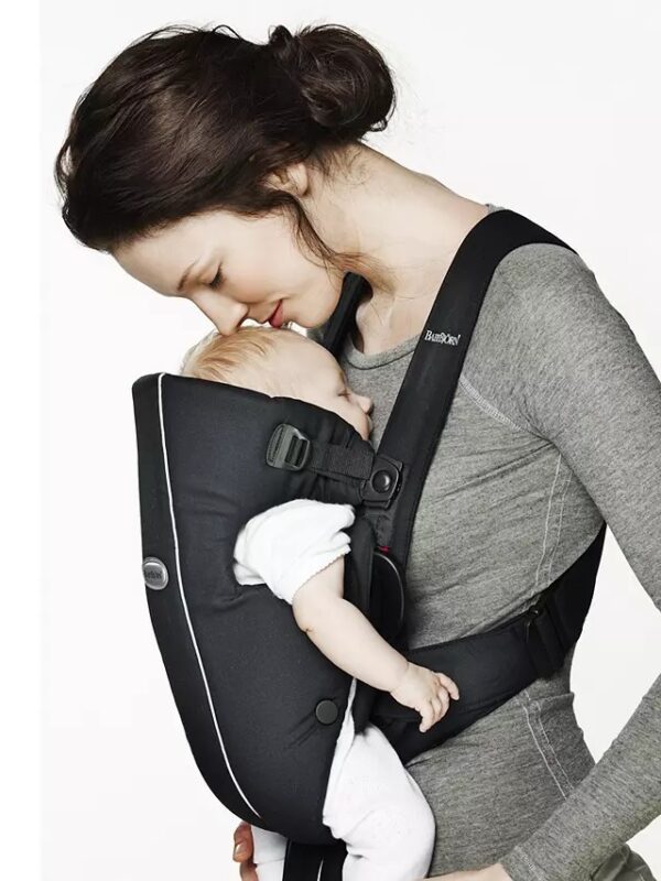baby bjorn baby carrier (random color)