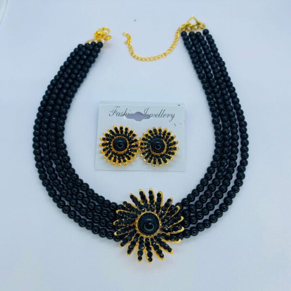 fancy  traditional jewelry set for women - Image 3