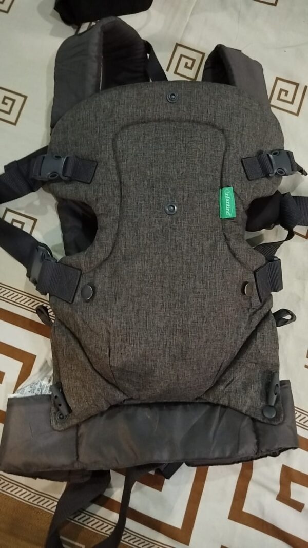 infantino the flip 4-in-1 baby carrier's unique - Image 4