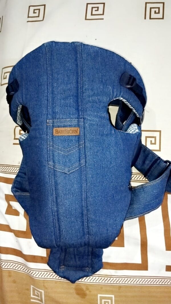 baby bjorn baby carrier (random color) - Image 9