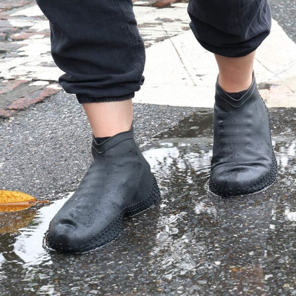 rain boot thicken waterproof silicone gel shoe cover rain (color random) - Image 3