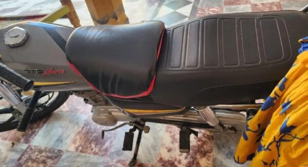best bike seat cushion for back pain red black waterproof universal relaxer bike seat cushion and motorcycle seat cover for all bikes( red black ) - Image 2