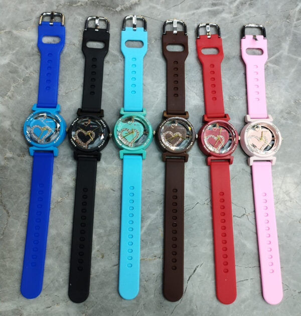 curren rubbar belt ladies watch model heart - without box