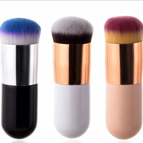 make-up fixer brush, foundation brush, foundation blender, flat cream makeup brush, premium quality makeup brush (random color) - Image 7