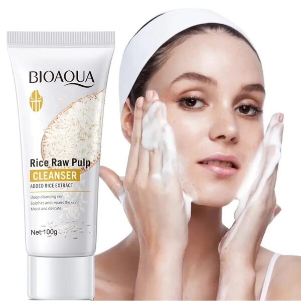 bioaqua rice raw pulp cleanser / face wash (100g)