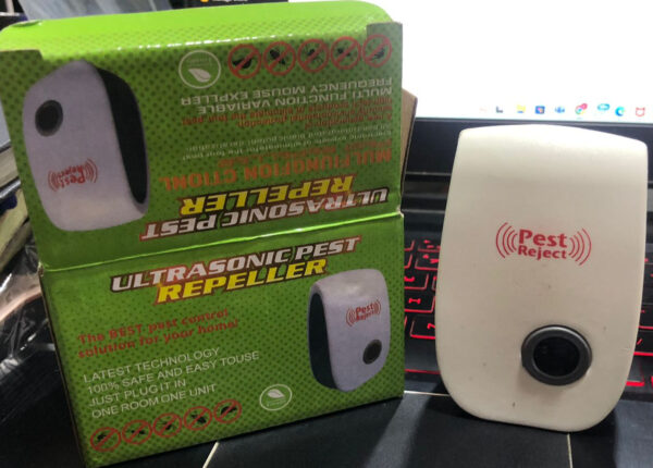 electronic ultrasonic anti insect mosquito pest reject mouse killer (random color) - Image 2