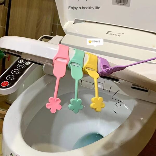 silicone toilet seat lid lifter | multi level adjustment flower heart shape toilet seat remover - 3pcs (random color)