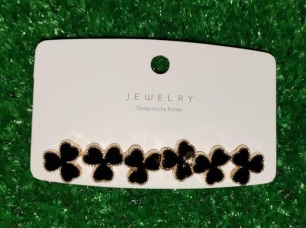 1 pair black  mini hearts trending earrings - Image 2
