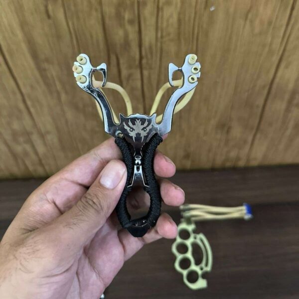 the ultimate slingshot lot imported full stainless steel body laser slingshot with flat rubber band (random design) - Image 2
