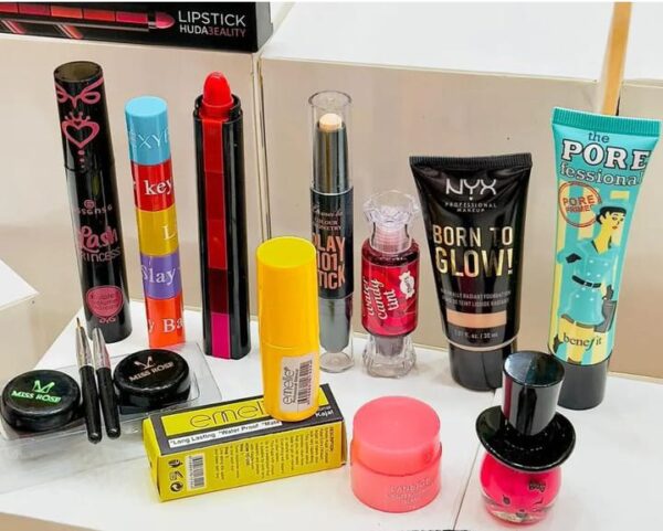 11 in 1 makeup deal  for women - Image 3
