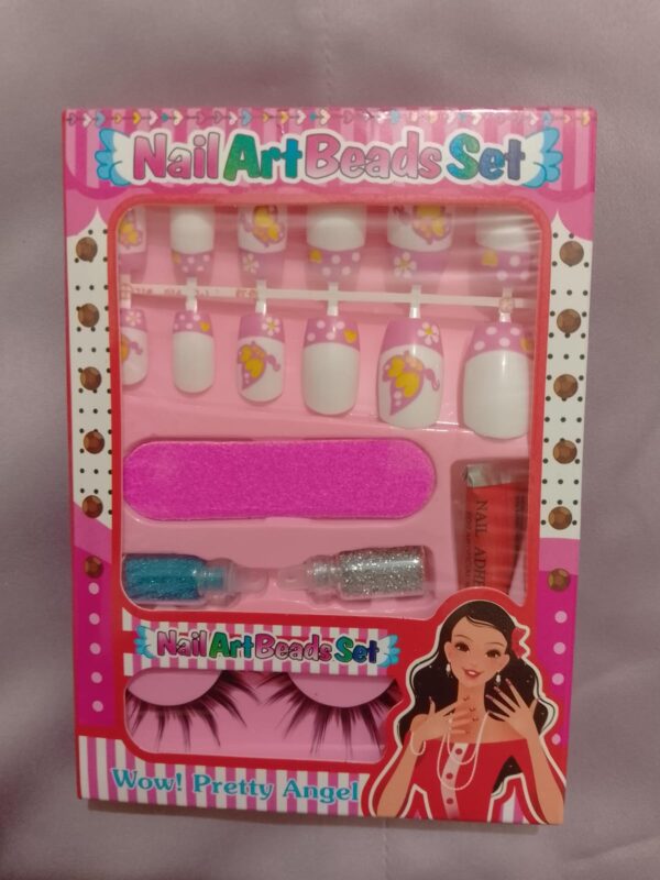 kids eyelashes & nail art set - Image 2