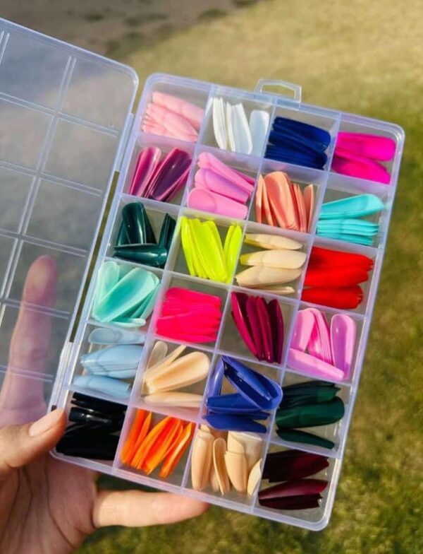 288 pcs nail box with glue - Image 2
