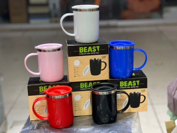 stainless steel hot cold coffee mug with air tight lid (random color)