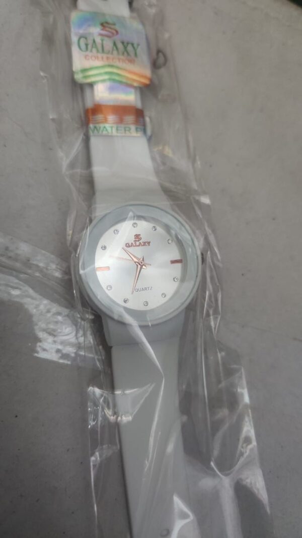 classical women watch with stylish dial fashion and special design (without box) - Image 4
