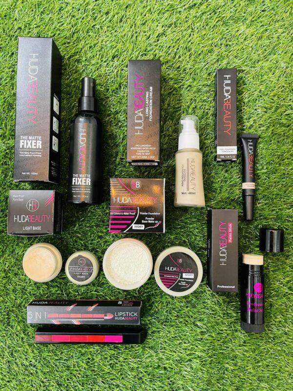 huda beauty makeup deal / 7 in 1 makeup deal