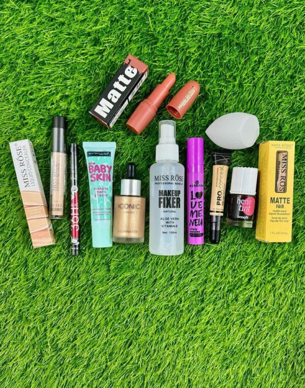 11 items makeup deals, liquid concealer, lip gloss