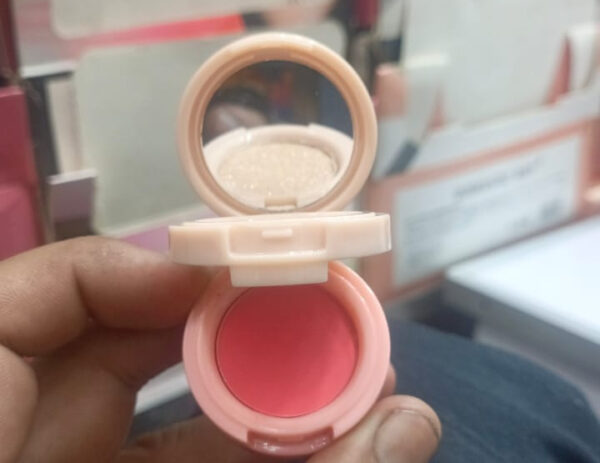 3 in 1 matte highlighter blush palette pearly blusher shimmer brighten silkworm eyeshadow face contour powder makeup palette - Image 3