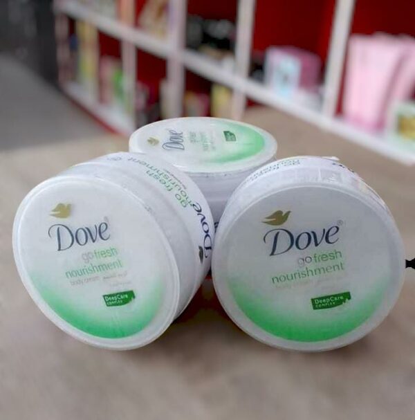 dove essential nourishment body cream for dry skin - 300 ml - Image 3