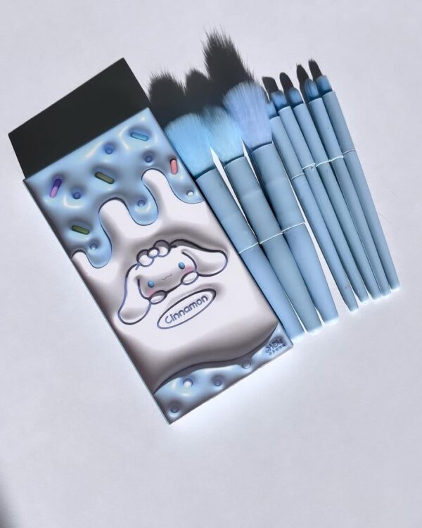 8 pcs makeup brush set in velvet bag makeup concealer brush, blush powder brush