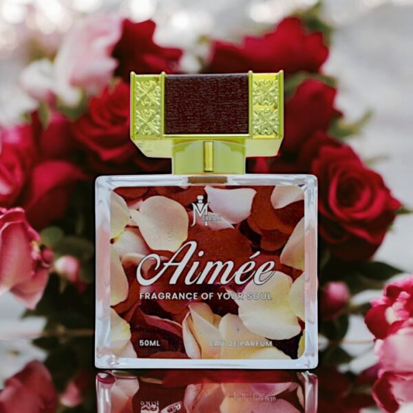 aimée, a fragrance inspired by the enchanting beauty of gucci flora 50ml bottle