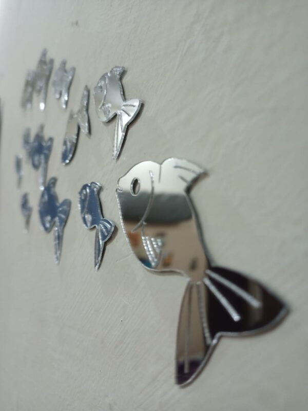 30 pcs  acrylic fishes mirror wall art decor fishes mirror stickers decals for kids girls bedroom bathroom playroom silver - Image 3