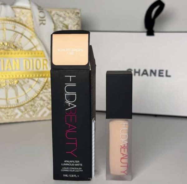 huda beauty makeup original foundation waterproof, super long wear 24hr - Image 2