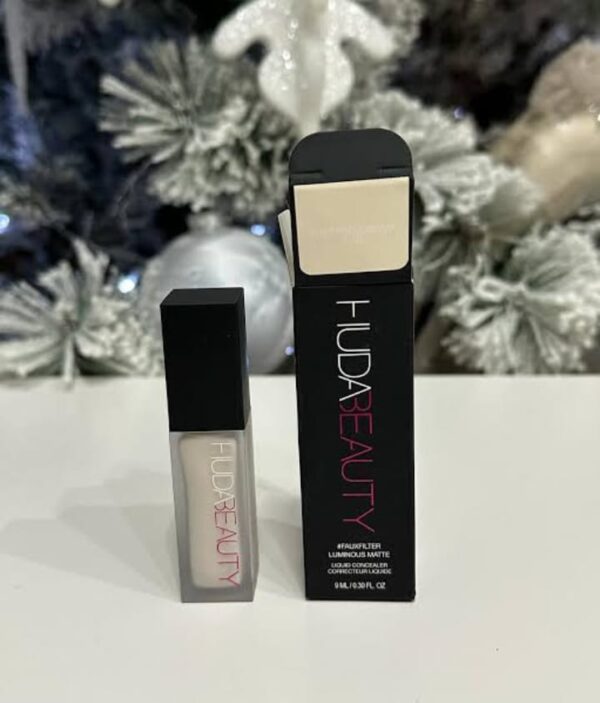 huda beauty makeup original foundation waterproof, super long wear 24hr - Image 6