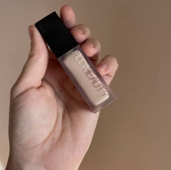 huda beauty makeup original foundation waterproof, super long wear 24hr - Image 7