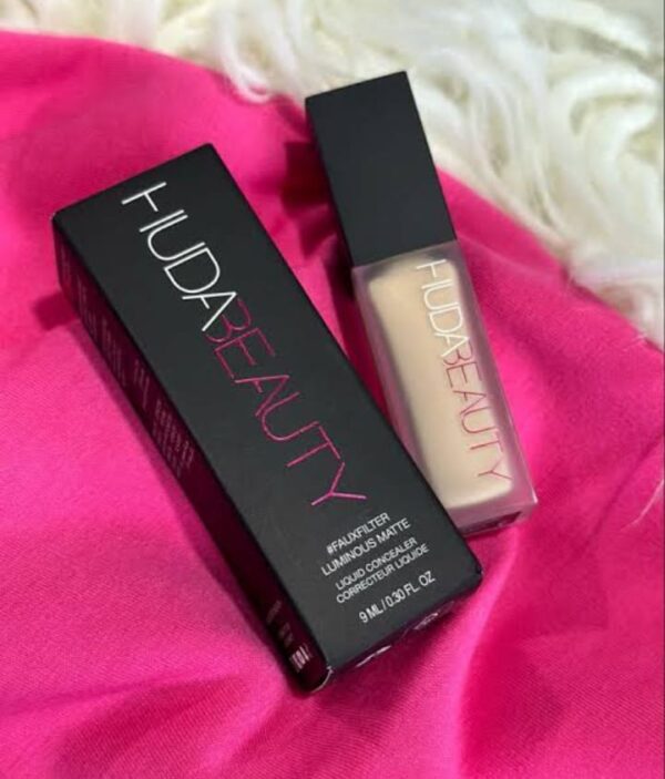 huda beauty makeup original foundation waterproof, super long wear 24hr - Image 5