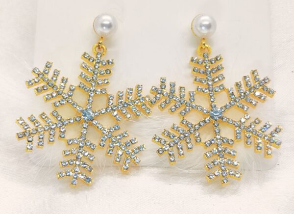 imported dazzling snowflake earrings – perfect winter elegance snowflake earrings - Image 4