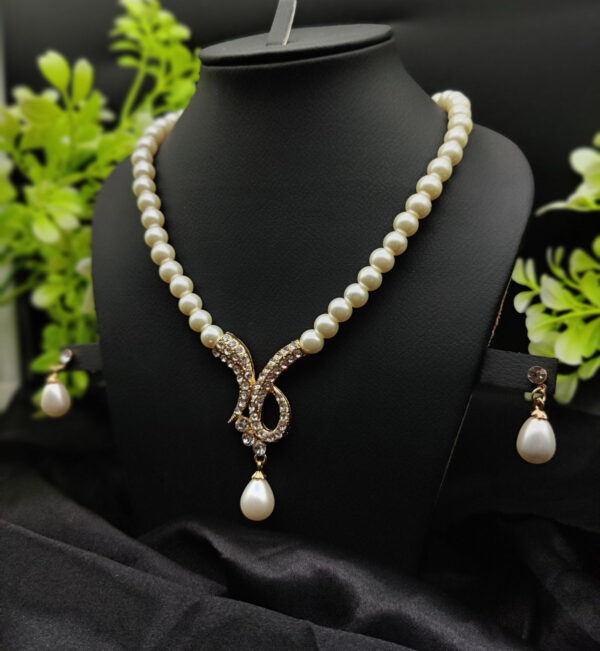 imported exquisite pearl necklace set with radiant pendant & earrings | girls & women fashion - Image 3