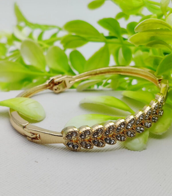 imported adjustable leafy crystal bracelet – elegance redefined | best quality artificial bracelet for girls & women | bracelet for every occasion | elegant design - Image 3