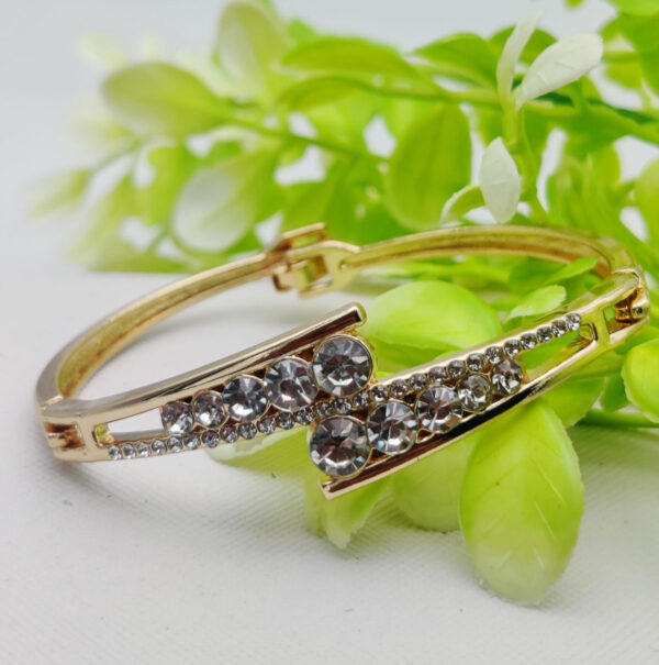radiant elegance adjustable crystal bracelet – | best quality artificial bracelet for girls & women | imported glamour for every occasion | elegant design - Image 3