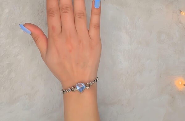 brand look highly finished luxury bracelet for girls & women - Image 5