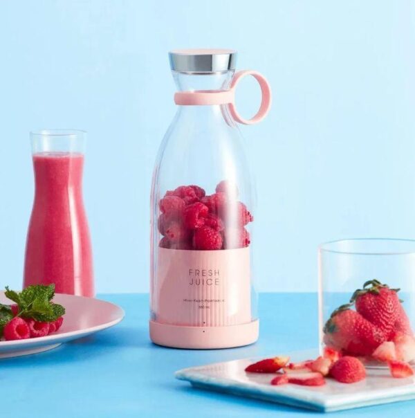 mini portable blender electric fruit juicer mixers 380 ml (random color)