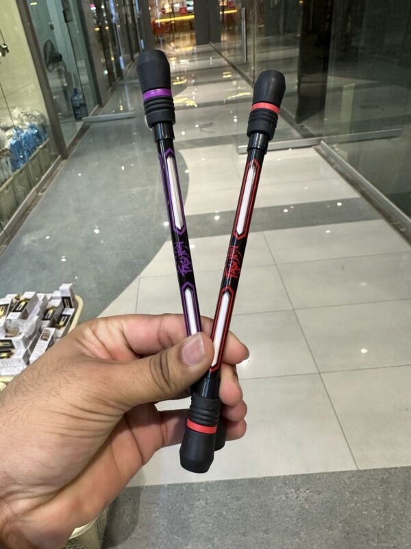 1 pc creative simple student spinning pen (random color) - Image 2
