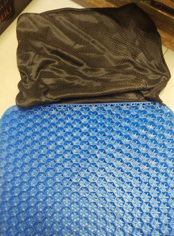 non slip egg sitter gel seat cushion soft sitting support pad cushion for car and office chair seat pads breathable honeycomb bike seat foam - Image 4