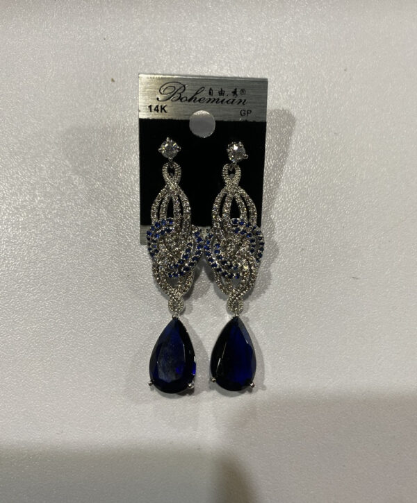 ar-ear-blu-550-014