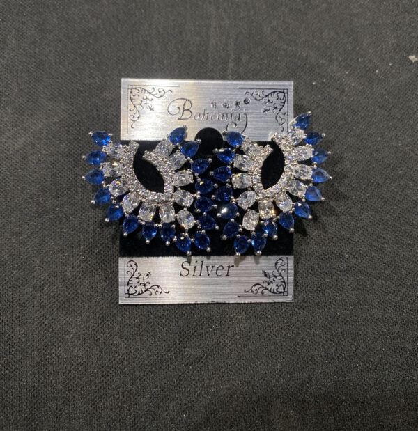 ar-ear-blu-550-023